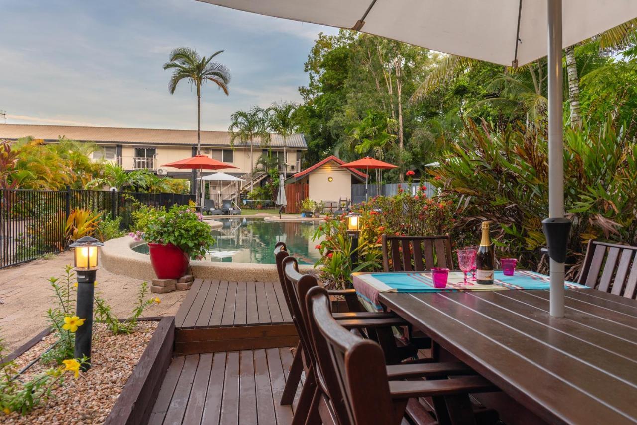 Lychee Tree Holiday Apartments Port Douglas Extérieur photo