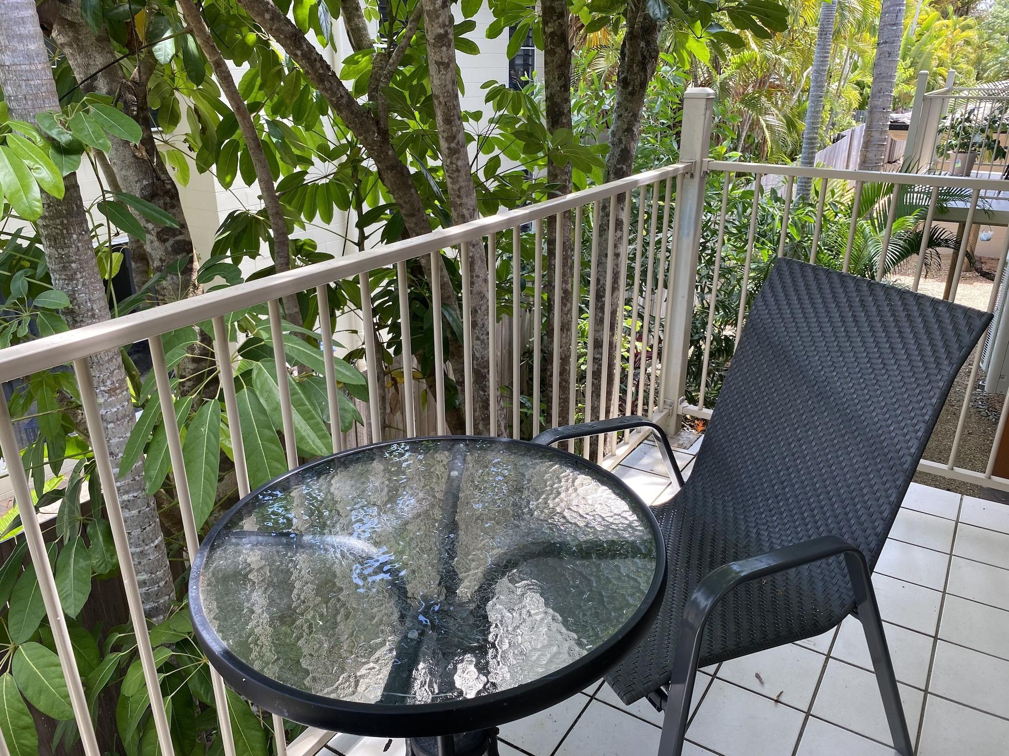 Lychee Tree Holiday Apartments Port Douglas Extérieur photo