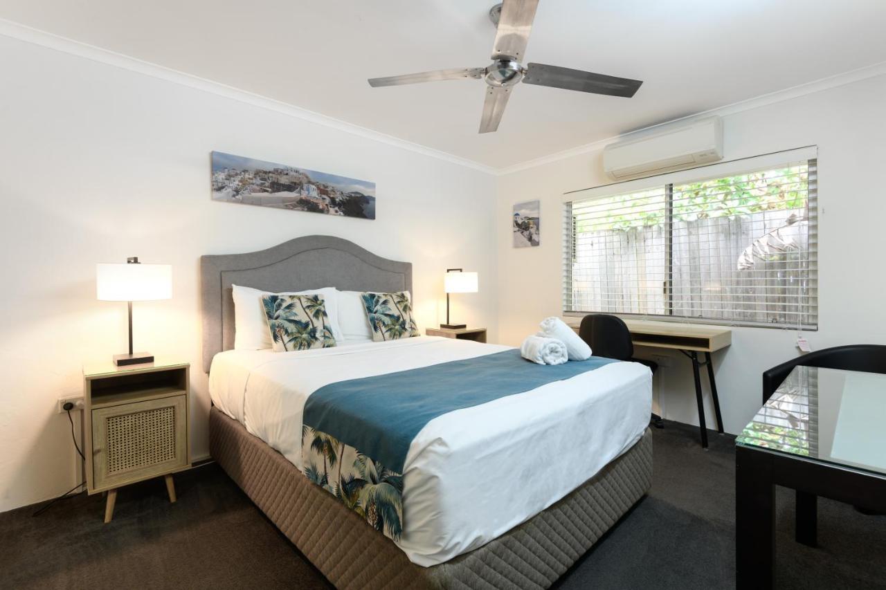 Lychee Tree Holiday Apartments Port Douglas Extérieur photo