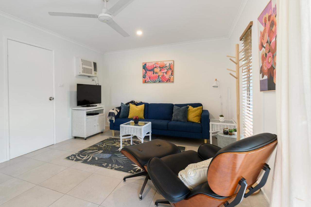 Lychee Tree Holiday Apartments Port Douglas Extérieur photo