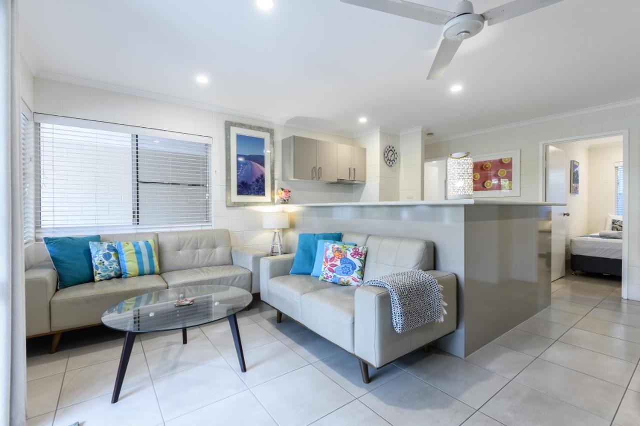 Lychee Tree Holiday Apartments Port Douglas Extérieur photo