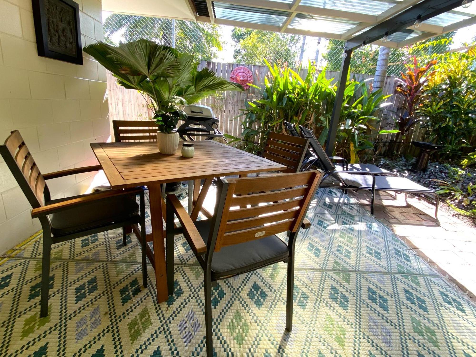 Lychee Tree Holiday Apartments Port Douglas Chambre photo